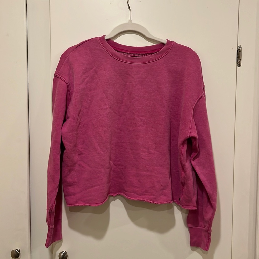 Pink cropped crew neck sweatshirt